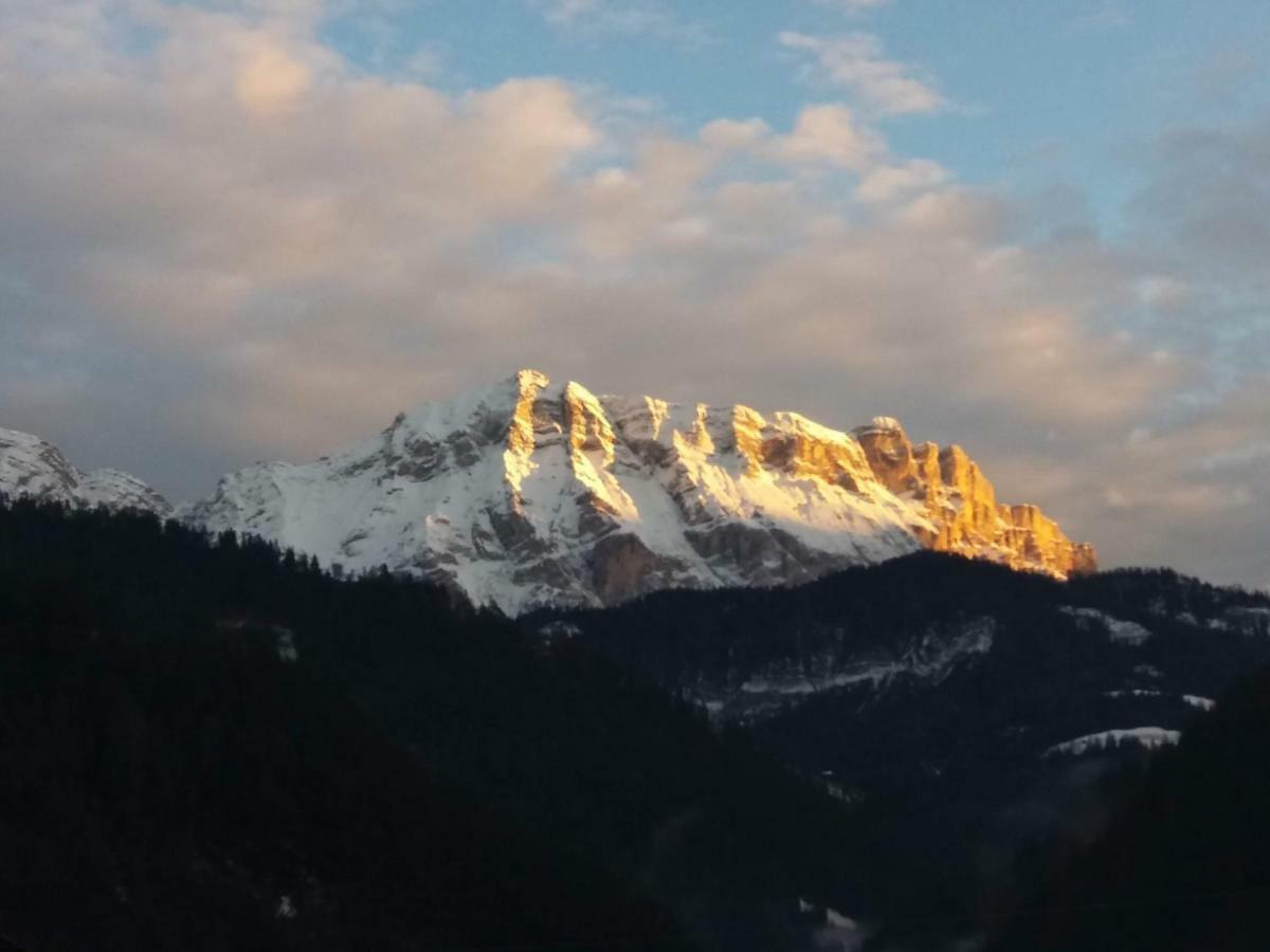 Chalet Morin Sankt Martin im Turm Buitenkant foto
